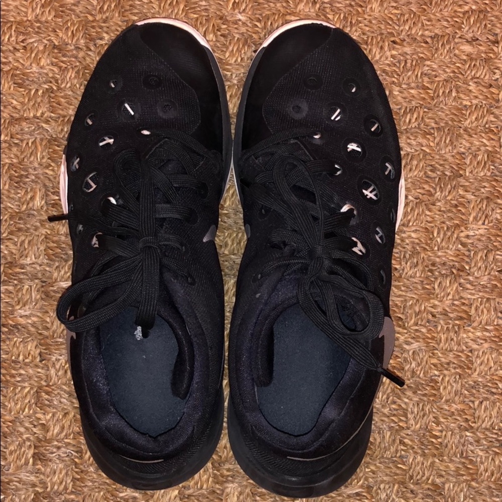 Nike Zoom Hyperquickness 2015 Basketball Shoe - Picture 3 of 12